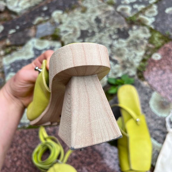 Hilos Georgia 3D Open Toe Block Heel Wasabi 8 - Picture 7 of 14